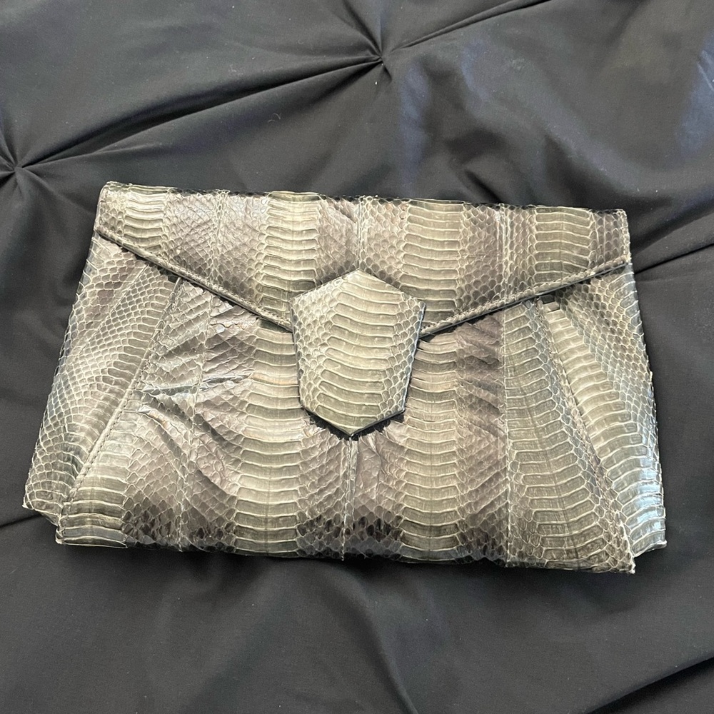 Vintage Elegant Snakeskin Clutch in Grey